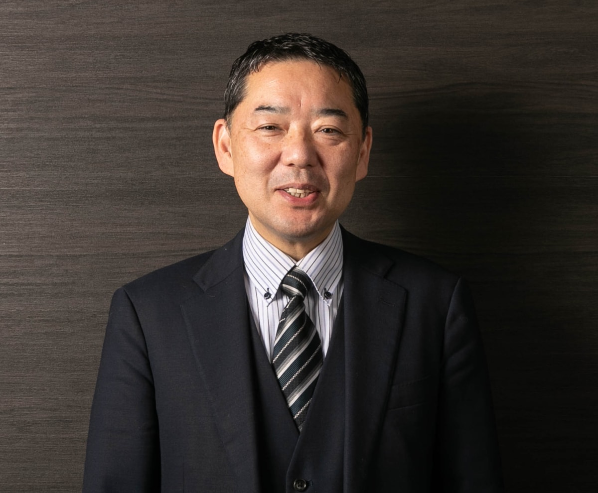 R.ARAKAWA